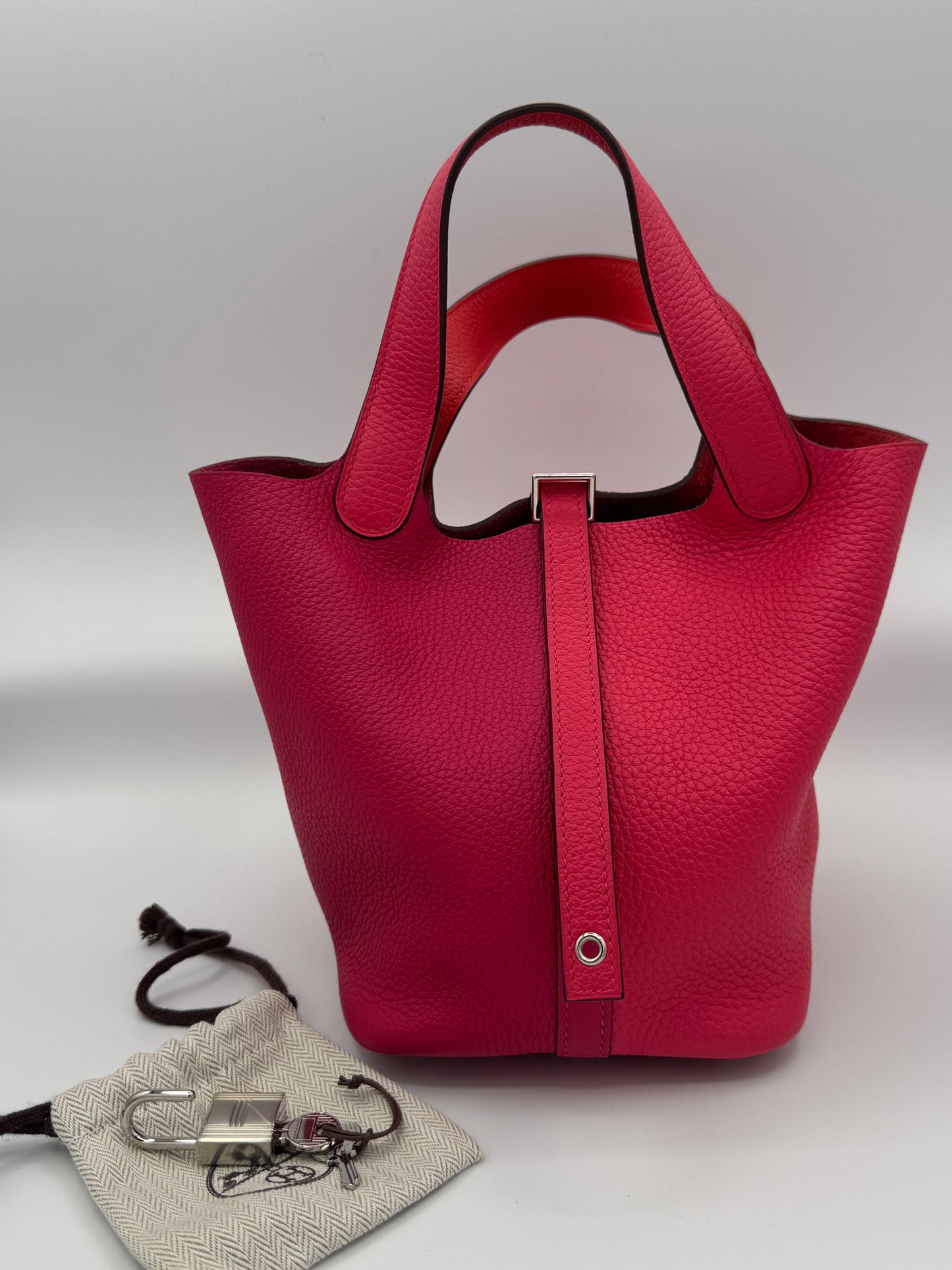 hermes picotin casaque 18 clémence taurillon rose extreme rose Mexico