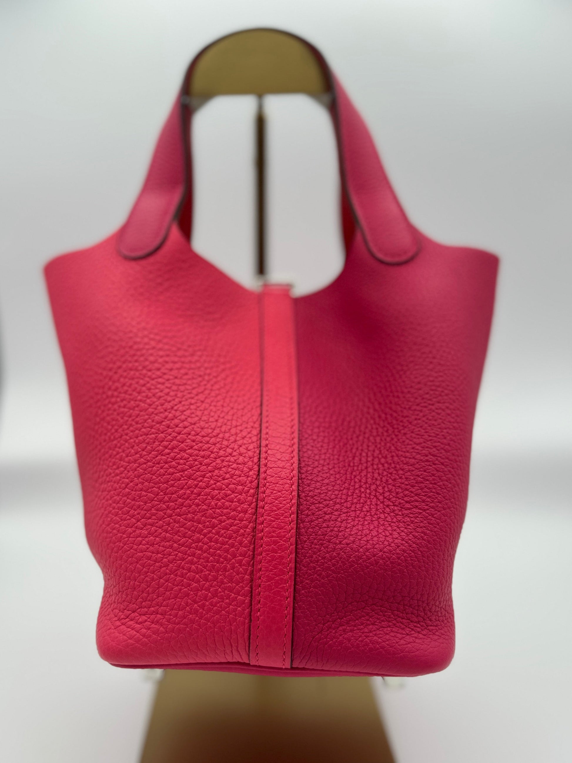 hermes picotin casaque 18 clémence taurillon rose extreme rose Mexico